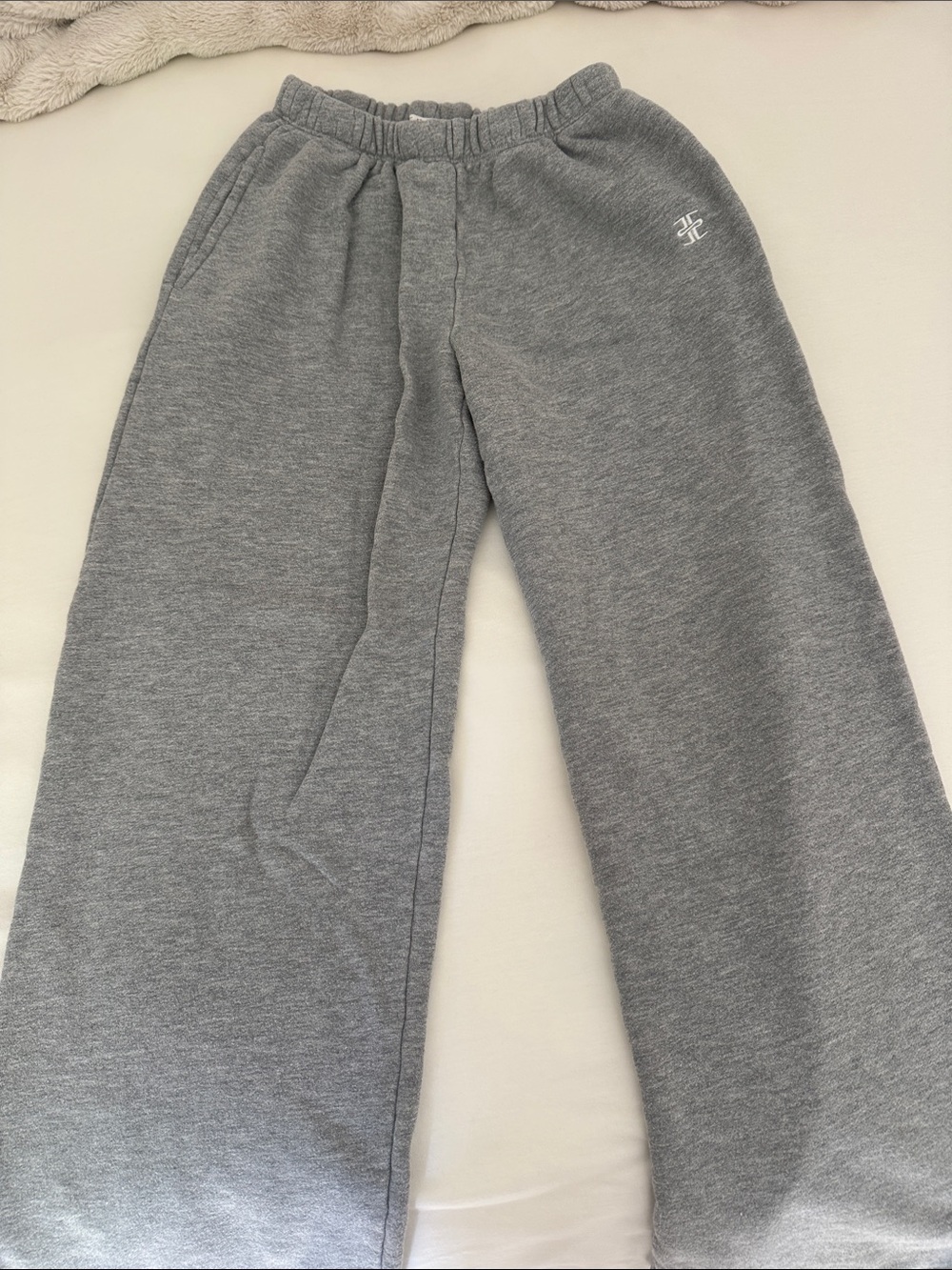 Eterne Gray Kids Sweat Joggers with Subtle Logo
